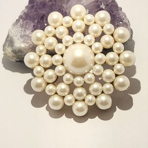 Elegant Napier brooch